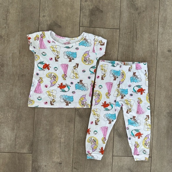 2T Disney princess pajama set toddler girl - Picture 2 of 7